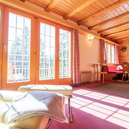 木屋 Soldanella By