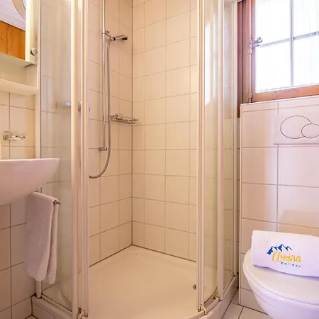 Soldanella By 木屋 *