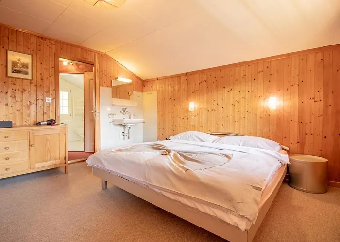 Soldanella By Chalé *